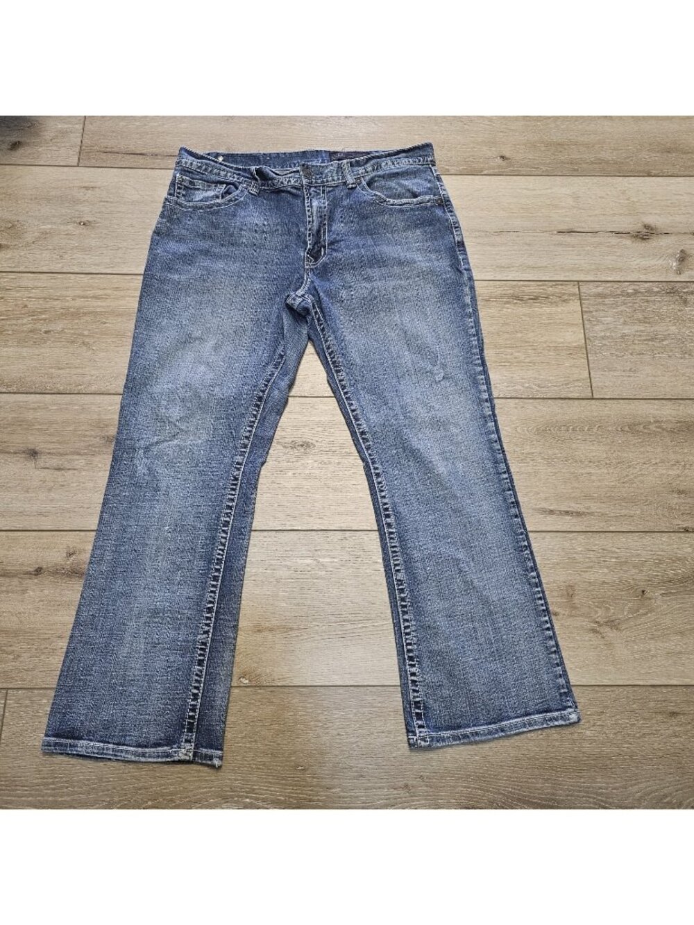 T.K. Axel Jeans Mens 38x32 Vintage Boot Denim Light Wash Distressed Denim Taper